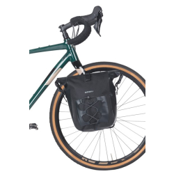 Sakwa pojedyncza BASIL NAVIGATOR M, MIK STUDS, 14L, Wodoodporna, Czarna (WYPRZEDAŻ -50%)