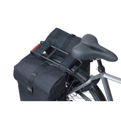 Sakwa podwójna BASIL MOVE DOUBLE BICYCLE BAG, UNIVERSAL BRIDGE, 30L, Wodoodporna, Black (NEW)