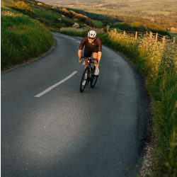 Lampka przednia MAGICSHINE EVO 1300, 1300 lumenów, Zestaw Lampka + Uchwyt + Pilot (NEW)