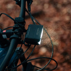 Lampka przednia mtb MAGICSHINE MONTEER 12000, 12000 lumenów (NEW)