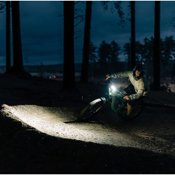 Lampka przednia mtb MAGICSHINE MONTEER 12000, 12000 lumenów (NEW)